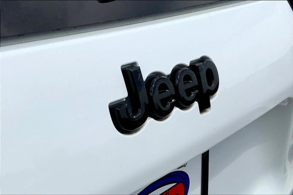 2020 Jeep Cherokee Altitude in Joplin, MO - Roper Rangeline