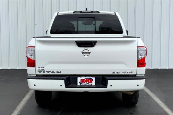 2022 Nissan Titan SV in Joplin, MO - Roper Rangeline