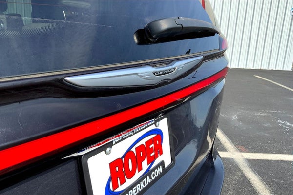 2021 Chrysler Pacifica Touring L in Joplin, MO - Roper Rangeline